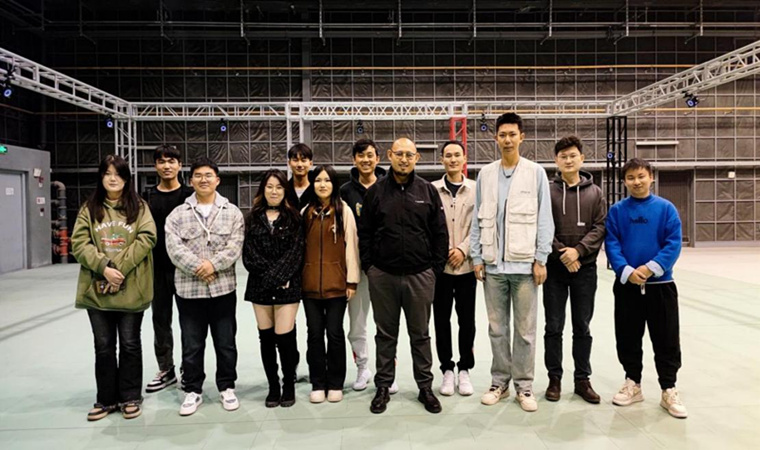 新葡萄8883官网AMG影视学院动漫设计专业走进东方影都动作捕捉实验室